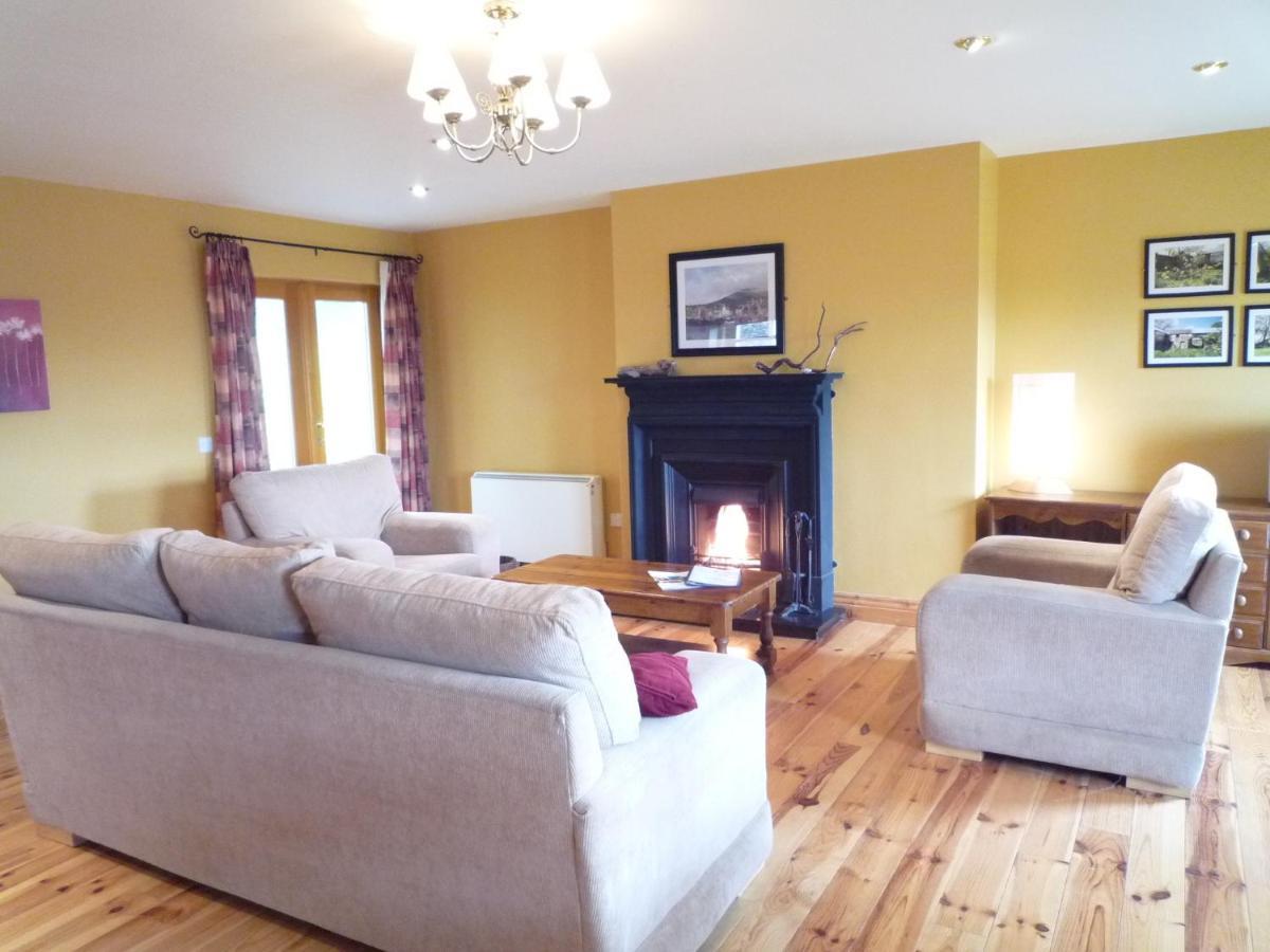 Dingle Courtyard Holiday Homes 3 Bed By Trident Holiday Homes 객실 사진