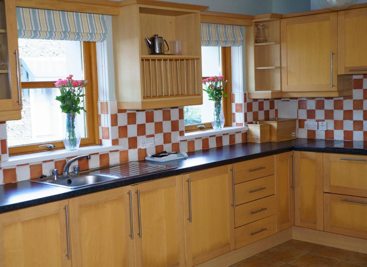 Dingle Courtyard Holiday Homes 3 Bed By Trident Holiday Homes 외부 사진