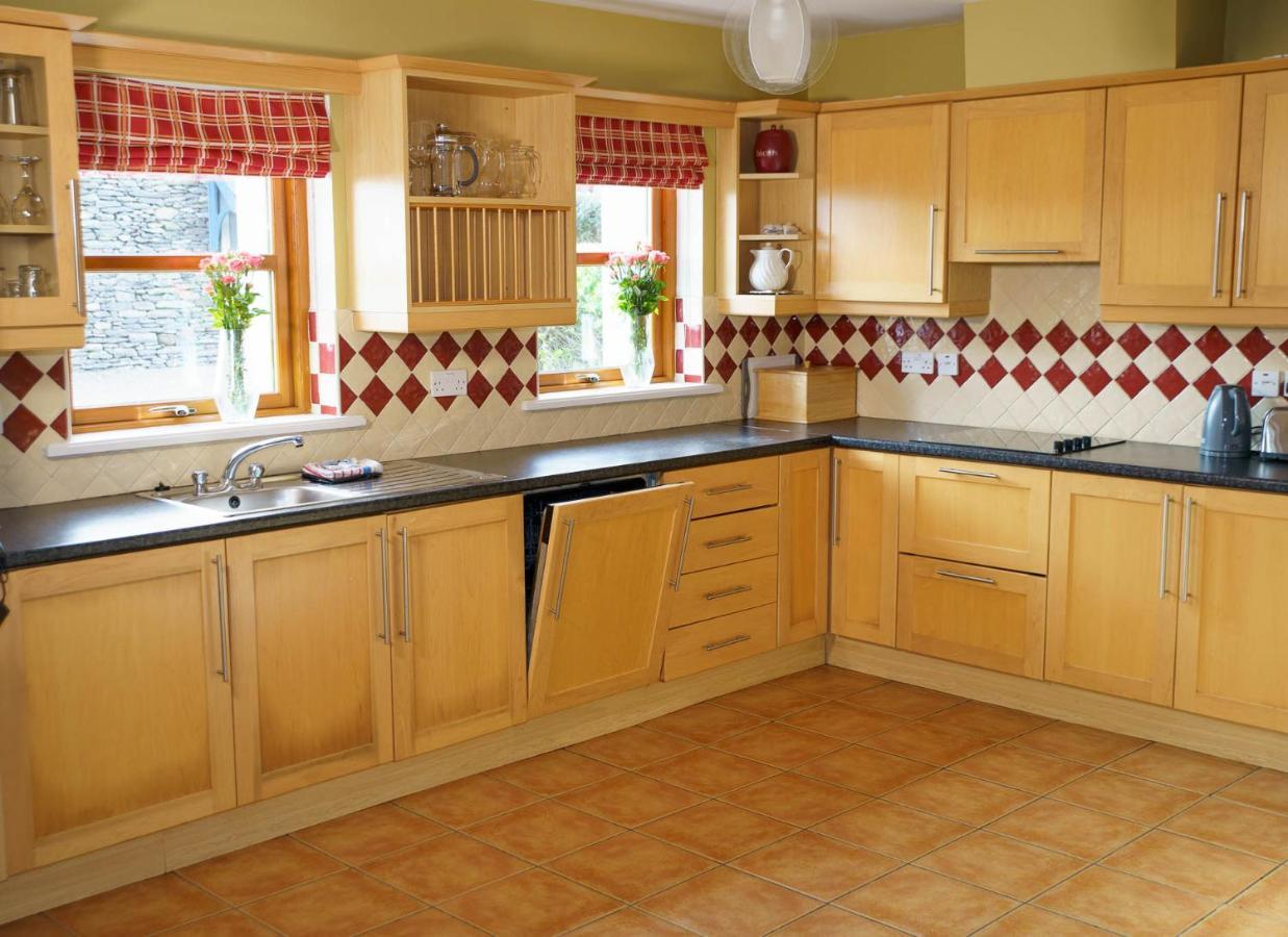 Dingle Courtyard Holiday Homes 3 Bed By Trident Holiday Homes 외부 사진