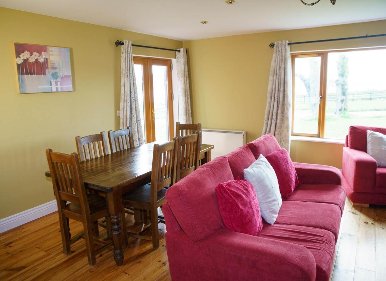 Dingle Courtyard Holiday Homes 3 Bed By Trident Holiday Homes 외부 사진