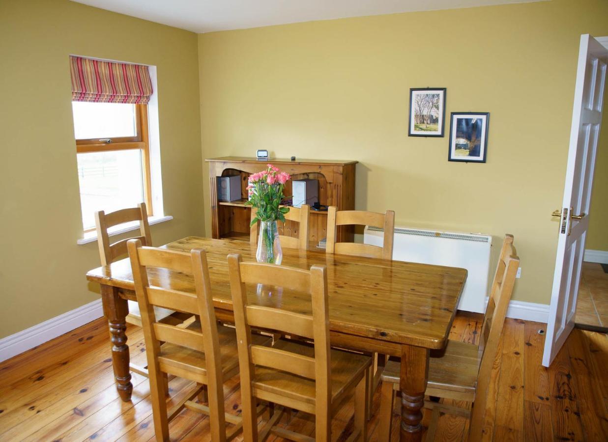 Dingle Courtyard Holiday Homes 3 Bed By Trident Holiday Homes 외부 사진