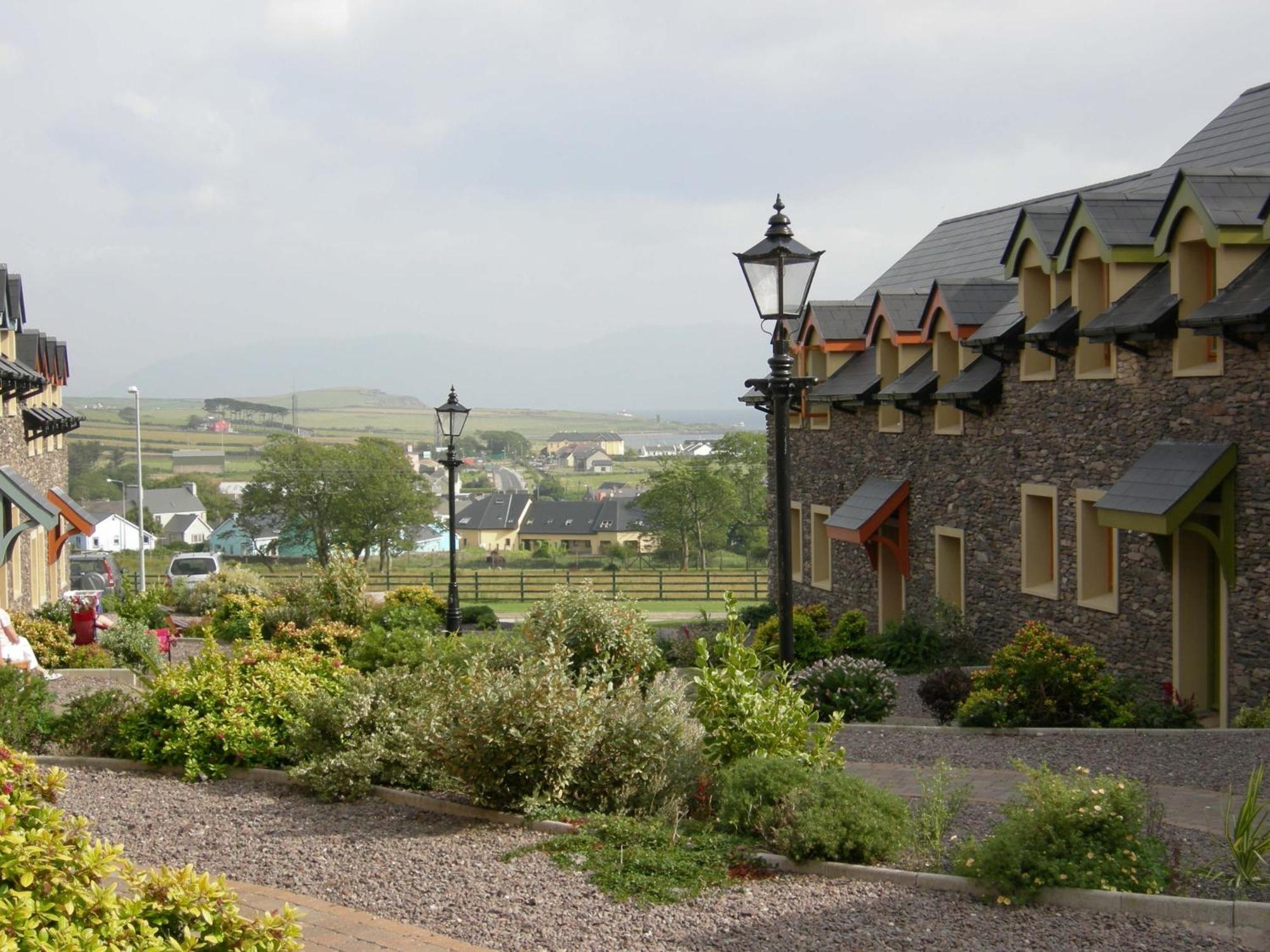 Dingle Courtyard Holiday Homes 3 Bed By Trident Holiday Homes 객실 사진