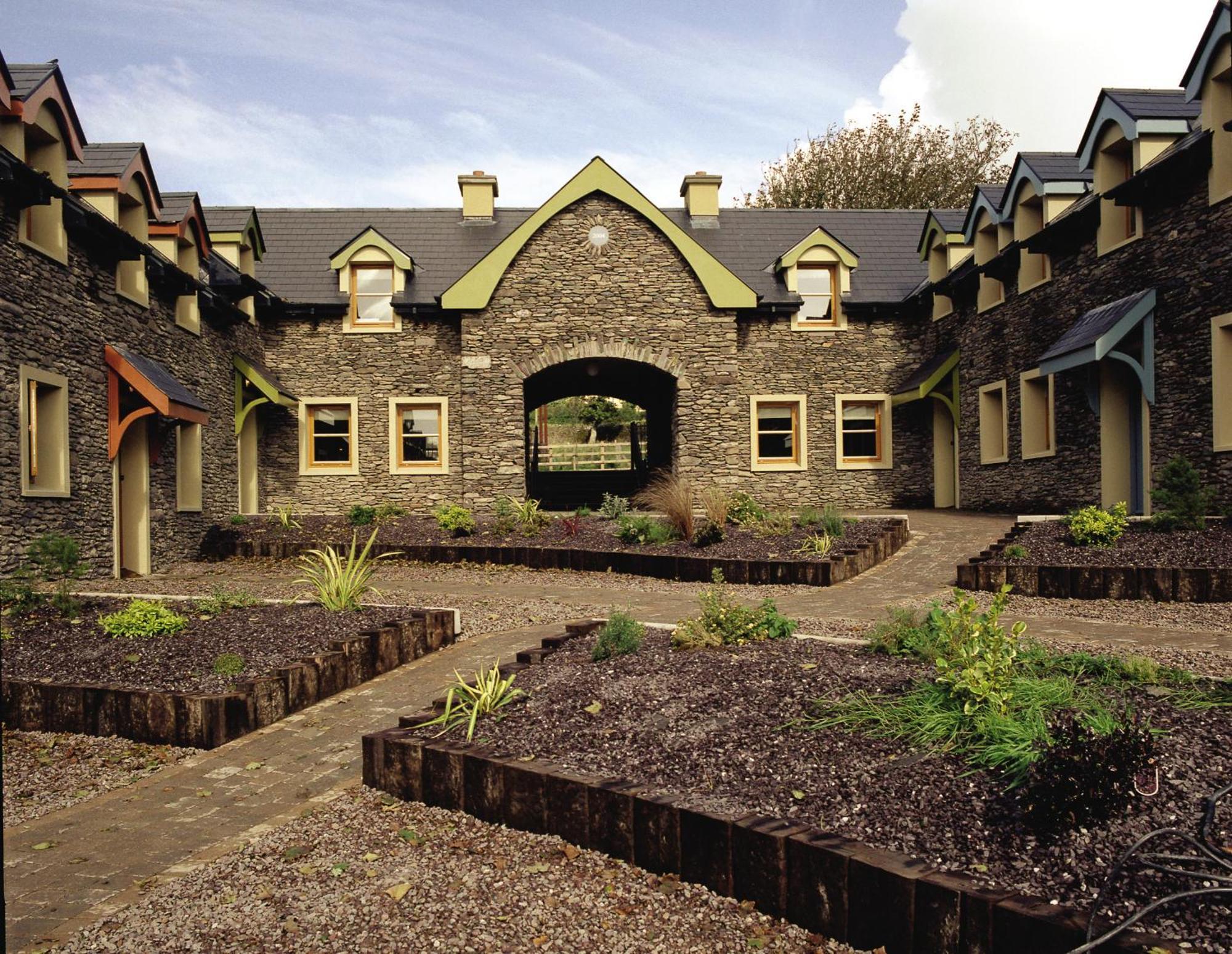 Dingle Courtyard Holiday Homes 3 Bed By Trident Holiday Homes 객실 사진
